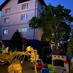 Pensjonat Niebieski - Gościmy Tylko Dzieci Z Rodzicami - U Nas Dzieci To Vipy!