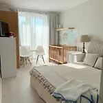 Niebieski - Gościmy Tylko Dzieci Z Rodzicami - U Nas Dzieci To Vipy! 3* Jastrzębia Góra