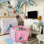 Niebieski - Gościmy Tylko Dzieci Z Rodzicami - U Nas Dzieci To Vipy! 3* Jastrzębia Góra