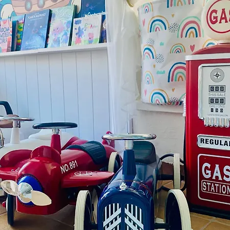 Niebieski - Goscimy Tylko Dzieci Z Rodzicami - U Nas Dzieci To Vipy! 3* Jastrzębia Góra