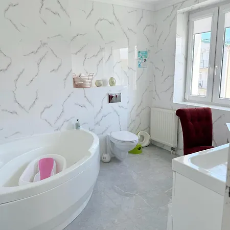 Guest house Niebieski - Goscimy Tylko Dzieci Z Rodzicami - U Nas Dzieci To Vipy! Jastrzebia Gora