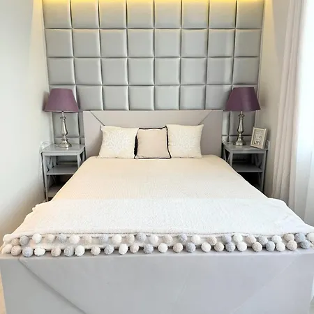 Niebieski - Goscimy Tylko Dzieci Z Rodzicami - U Nas Dzieci To Vipy! Jastrzębia Góra