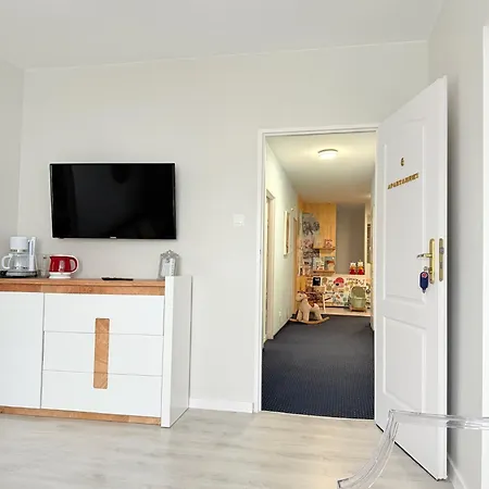 Niebieski - Goscimy Tylko Dzieci Z Rodzicami - U Nas Dzieci To Vipy! Affittacamere Jastrzębia Góra