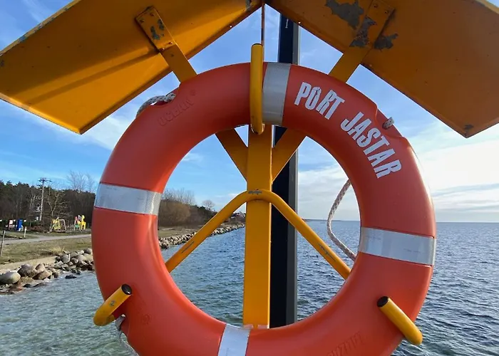 Niebieski - Gościmy Tylko Dzieci Z Rodzicami - U Nas Dzieci To Vipy! Pensjonat