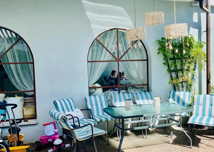 Niebieski - Gościmy Tylko Dzieci Z Rodzicami - U Nas Dzieci To Vipy! Pensjonat 3*