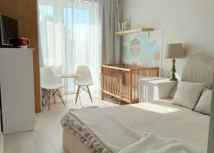 Niebieski - Gościmy Tylko Dzieci Z Rodzicami - U Nas Dzieci To Vipy! 3* Jastrzębia Góra