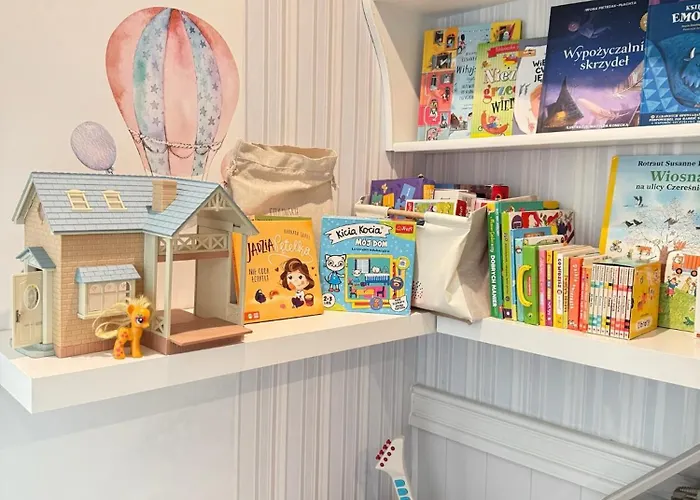 Niebieski - Gościmy Tylko Dzieci Z Rodzicami - U Nas Dzieci To Vipy!